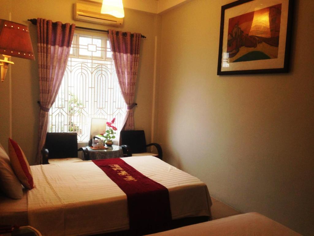 Nhu Phu Hotel Hue Esterno foto